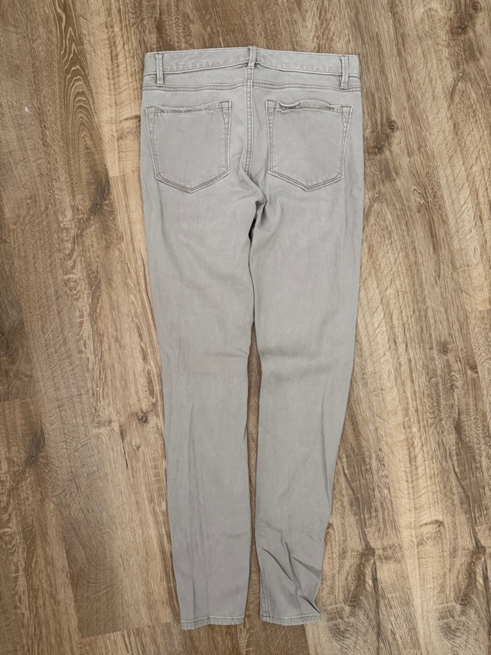 LOFT Light Gray Skinny Jeans, Size 2 - Picture 2 of 4